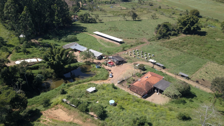 Imagem Imóvel com 3 Quartos à Venda, 11 m² em Barreiro 2 (rural) - Caldas