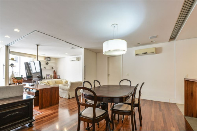 Imagem Apartamento com 2 Quartos à Venda, 129 m² em Itaim Bibi - São Paulo Imagem Apartamento com 2 Quartos à Venda, 129 m² em Itaim Bibi - São Paulo