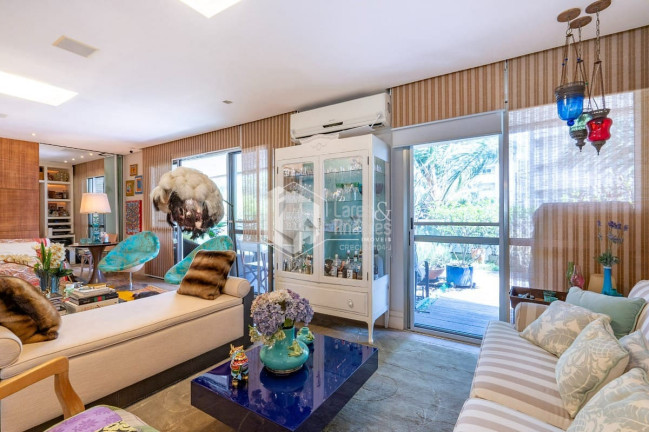 Imagem Apartamento com 3 Quartos à Venda, 250 m² em Vila Suzana - São Paulo