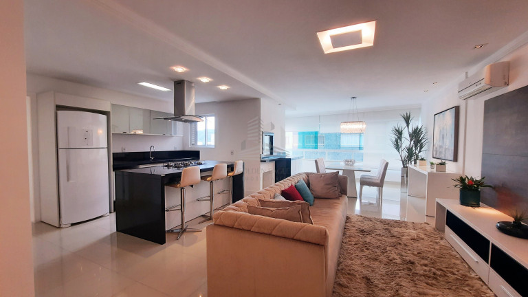 Imagem Apartamento com 3 Quartos à Venda, 256 m² em Centro - Balneário Camboriú