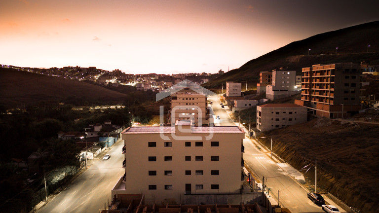 Imagem Imóvel com 3 Quartos à Venda, 90 m² em Residencial Summer Ville - Poços De Caldas