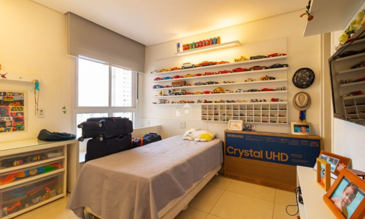 Imagem Apartamento com 4 Quartos à Venda, 242 m² em Jardim Goiás - Goiânia