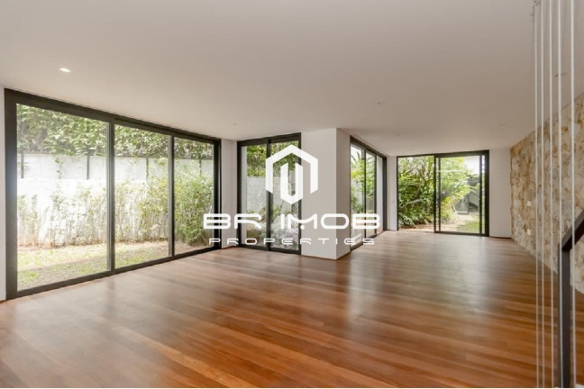 Casa com 3 Quartos à Venda, 318 m² em Jardim Paulista - São Paulo