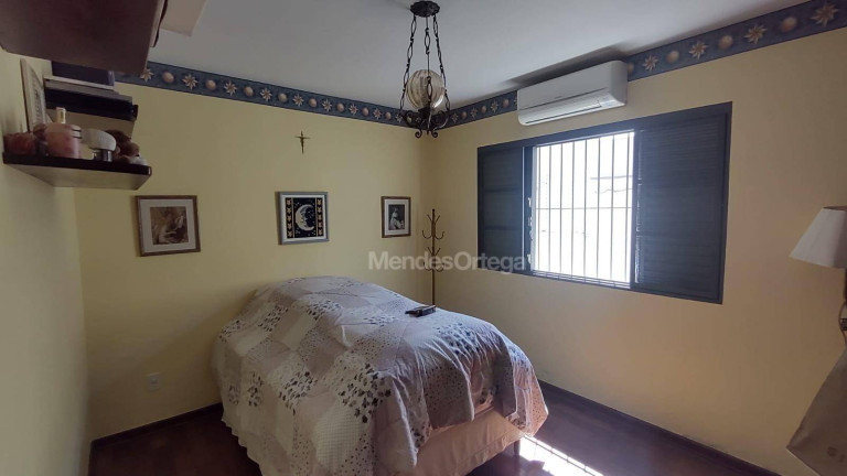 Imagem Casa com 3 Quartos à Venda, 194 m² em Vila Trujillo - Sorocaba Imagem Casa com 3 Quartos à Venda, 194 m² em Vila Trujillo - Sorocaba