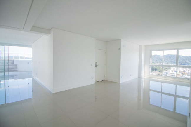 Imagem Imóvel com 4 Quartos à Venda, 269 m² em Centro - Balneário Camboriú Imagem Imóvel com 4 Quartos à Venda, 269 m² em Centro - Balneário Camboriú