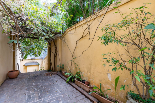 Imagem Casa com 4 Quartos à Venda, 417 m² em Jardim Guedala - São Paulo