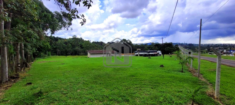 Imagem Imóvel com 2 Quartos à Venda, 254 m² em Maria Luíza - Cascavel