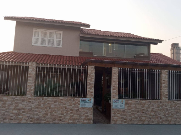 Casa com 4 Quartos à Venda, 310 m² em Perequê - Porto Belo