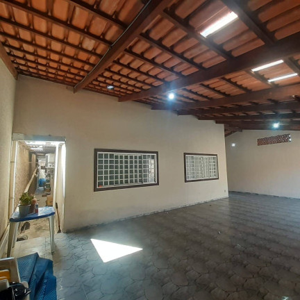 Imagem Casa com 3 Quartos à Venda, 300 m² em Setor Garavelo - Aparecida De Goiânia