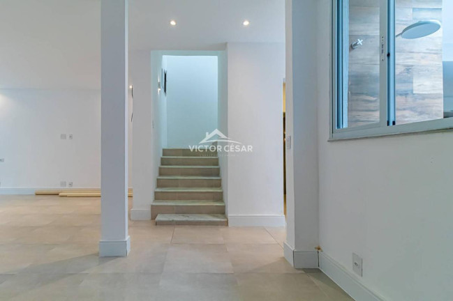 Imagem Casa de Vila com 4 Quartos à Venda, 234 m² Imagem Casa de Vila com 4 Quartos à Venda, 234 m²