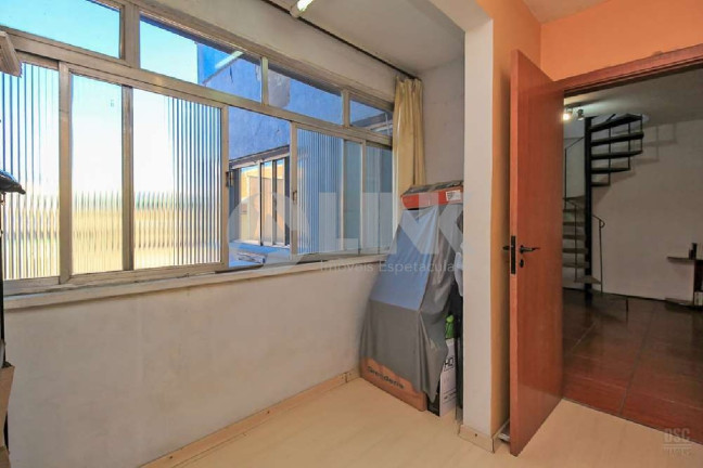 Imagem Imóvel com 2 Quartos à Venda, 92 m² em Azenha - Porto Alegre Imagem Imóvel com 2 Quartos à Venda, 92 m² em Azenha - Porto Alegre