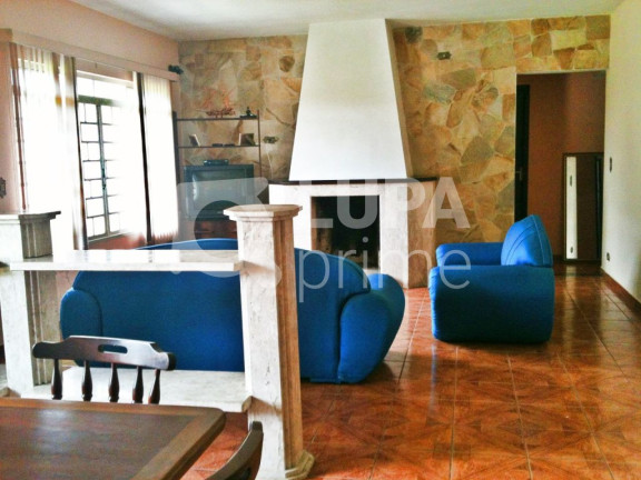 Casa com 4 Quartos à Venda, 400 m² em Recreio Estoril - Atibaia
