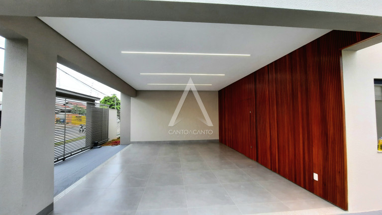Imagem Casa com 3 Quartos à Venda, 342 m² em Setor Comercial - Sinop