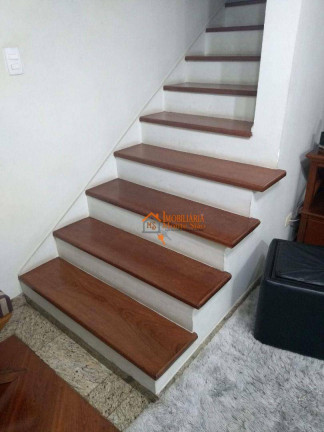Imagem Sobrado com 3 Quartos à Venda, 191 m² em Jardim Santa Clara - Guarulhos Imagem Sobrado com 3 Quartos à Venda, 191 m² em Jardim Santa Clara - Guarulhos