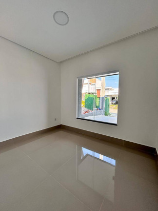 Imagem Casa de Condomínio com 3 Quartos à Venda, 184 m² em Cajuru Do Sul - Sorocaba