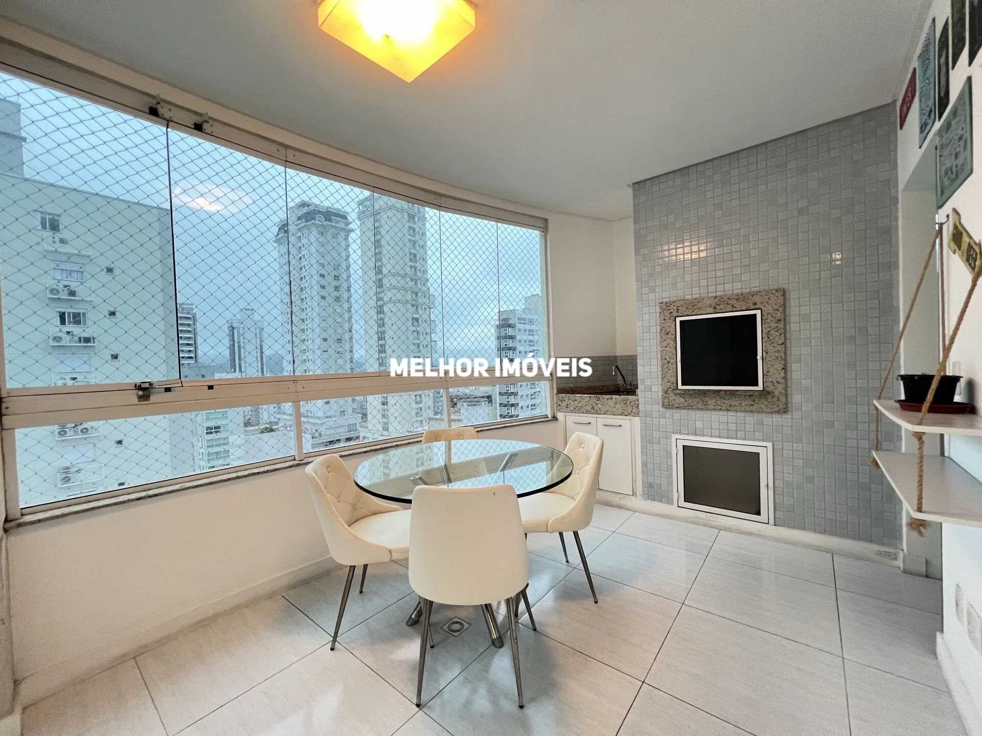 Apartamento com 2 Quartos à Venda, 100 m² em Centro - Balneário Camboriú