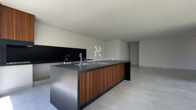 Imagem Casa com 5 Quartos à Venda, 343 m² em Residencial Goiânia Golfe Clube - Goiânia Imagem Casa com 5 Quartos à Venda, 343 m² em Residencial Goiânia Golfe Clube - Goiânia
