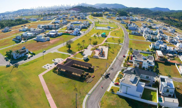 Imagem Casa com 3 Quartos à Venda, 289 m² em Santa Regina - Camboriú