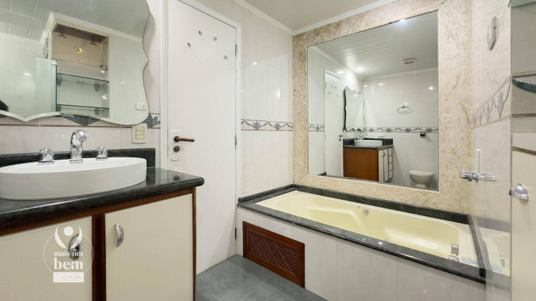 Imagem Cobertura com 3 Quartos à Venda, 129 m² em Cabral - Curitiba Imagem Cobertura com 3 Quartos à Venda, 129 m² em Cabral - Curitiba