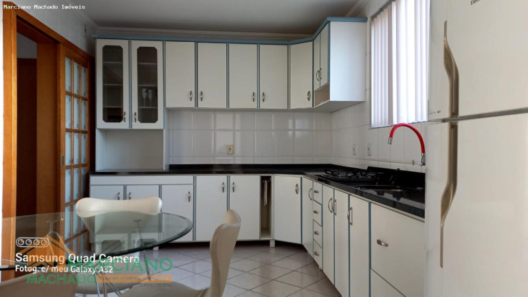 Imagem Cobertura com 3 Quartos à Venda, 170 m² em Fátima - Santa Maria