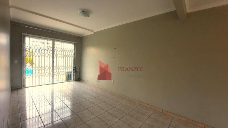 Imagem Sobrado com 4 Quartos à Venda, 350 m² em Dom Bosco - Itajaí Imagem Sobrado com 4 Quartos à Venda, 350 m² em Dom Bosco - Itajaí