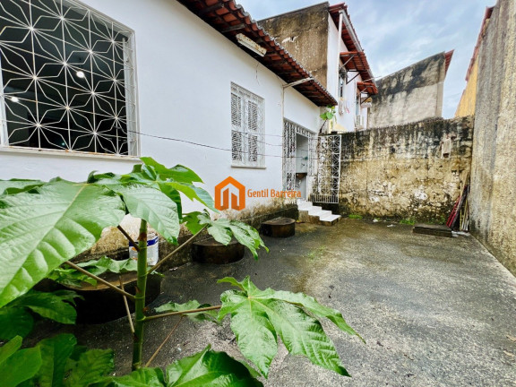 Imagem Casa com 3 Quartos à Venda, 198 m² em Cidade Dos Funcionários - Fortaleza Imagem Casa com 3 Quartos à Venda, 198 m² em Cidade Dos Funcionários - Fortaleza