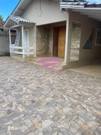 Casa com 3 Quartos à Venda, 170 m² em Caputera - Laguna