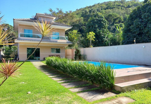 Imagem Casa com 3 Quartos à Venda, 220 m² em Recanto De Itaipuaçu (itaipuaçu) - Maricá Imagem Casa com 3 Quartos à Venda, 220 m² em Recanto De Itaipuaçu (itaipuaçu) - Maricá