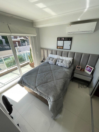 Imagem Casa com 3 Quartos à Venda,  em Nonoai - Porto Alegre