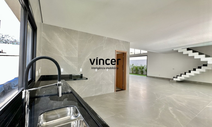 Imagem Casa com 5 Quartos à Venda, 450 m² em Jardins Atenas - Goiânia