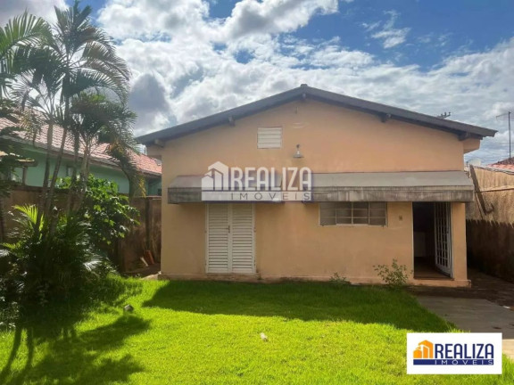 Imagem Casa com 2 Quartos à Venda, 100 m² em Santa Marta - Uberaba Imagem Casa com 2 Quartos à Venda, 100 m² em Santa Marta - Uberaba