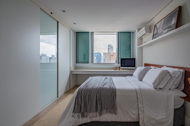 Imagem Imóvel com 2 Quartos à Venda, 131 m² em Itaim Bibi - São Paulo Imagem Imóvel com 2 Quartos à Venda, 131 m² em Itaim Bibi - São Paulo