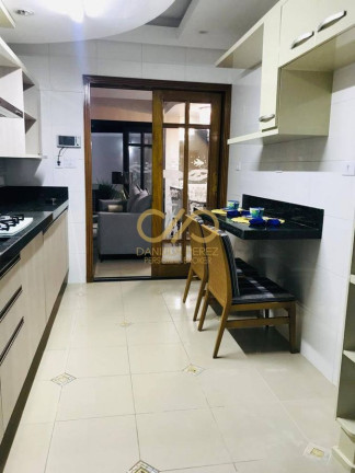 Imagem Casa com 3 Quartos à Venda, 135 m² em Flórida - Praia Grande Imagem Casa com 3 Quartos à Venda, 135 m² em Flórida - Praia Grande
