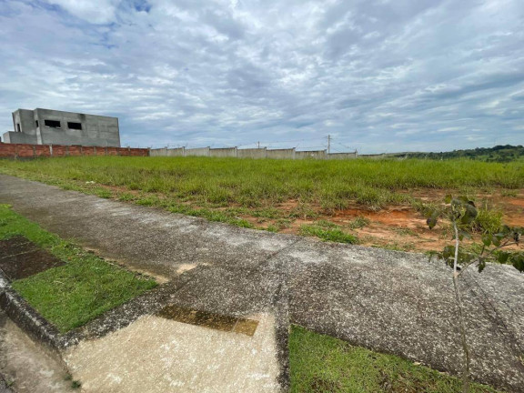 Imagem Terreno à Venda, 621 m² em Vale Dos Cristais - Taubaté