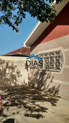 Imagem Casa com 3 Quartos à Venda, 186 m² em Jardim Brasil (vila Xavier) - Araraquara