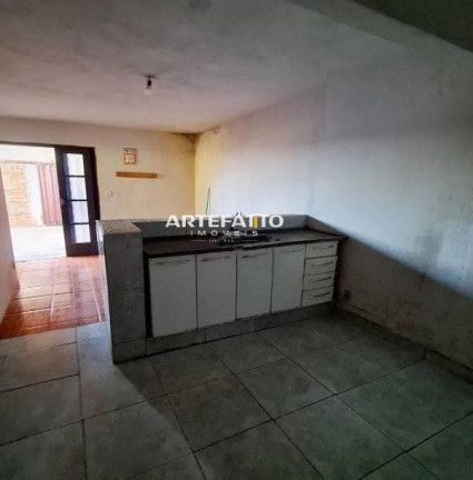 Imagem Casa com 2 Quartos à Venda, 200 m²