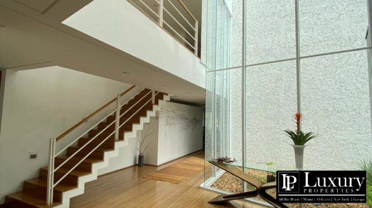 Imagem Casa com 3 Quartos à Venda, em Morumbi - São Paulo Imagem Casa com 3 Quartos à Venda, em Morumbi - São Paulo