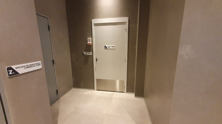 Imagem Sala Comercial à Venda, 40 m² em Moema - São Paulo Imagem Sala Comercial à Venda, 40 m² em Moema - São Paulo