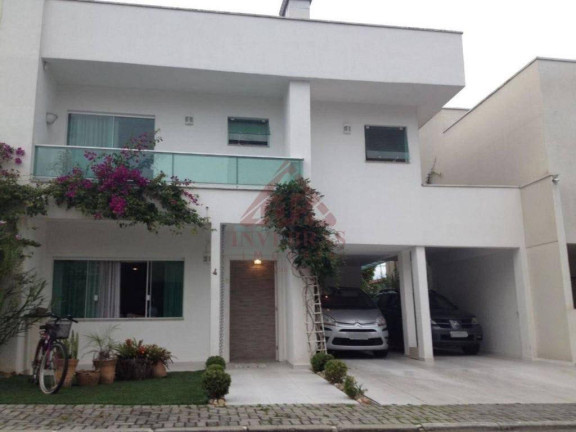 Casa com 4 Quartos à Venda, 400 m² em Santa Felicidade - Curitiba
