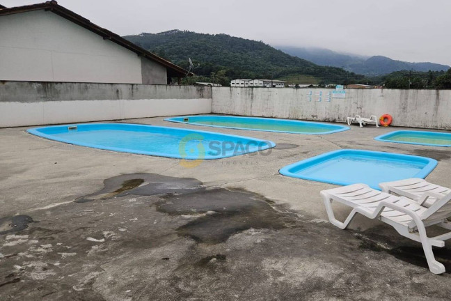 Imagem Casa com 2 Quartos para Alugar, 80 m² em Guaramirim