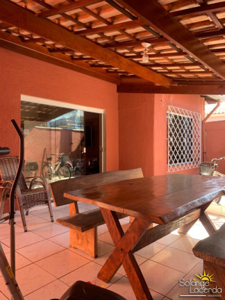 Imagem Casa com 3 Quartos à Venda, 240 m² em Centro - Ubatuba