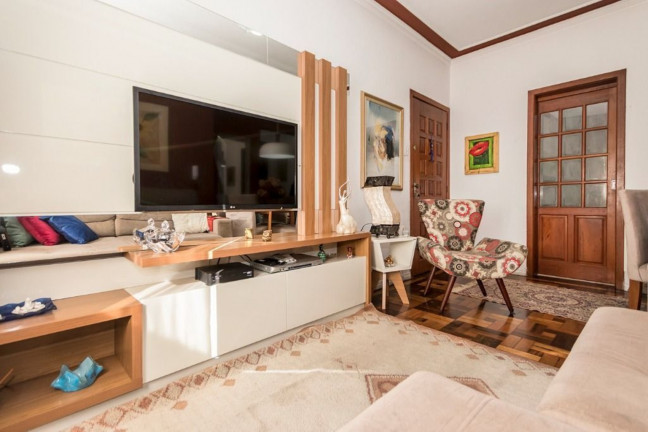 Imagem Imóvel com 2 Quartos à Venda, 68 m² em Passo Da Areia - Porto Alegre Imagem Imóvel com 2 Quartos à Venda, 68 m² em Passo Da Areia - Porto Alegre