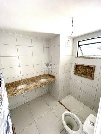 Imagem Casa com 4 Quartos à Venda, 133 m²