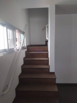 Imagem Casa com 4 Quartos à Venda, em Guarulhos Imagem Casa com 4 Quartos à Venda, em Guarulhos