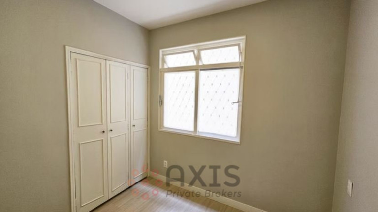 Imagem Apartamento com 4 Quartos à Venda, 220 m² em Santo Antônio - Belo Horizonte Imagem Apartamento com 4 Quartos à Venda, 220 m² em Santo Antônio - Belo Horizonte