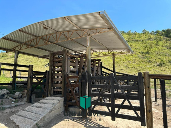 Imagem Imóvel com 3 Quartos à Venda, em Zona Rura - Resplendor Imagem Imóvel com 3 Quartos à Venda, em Zona Rura - Resplendor