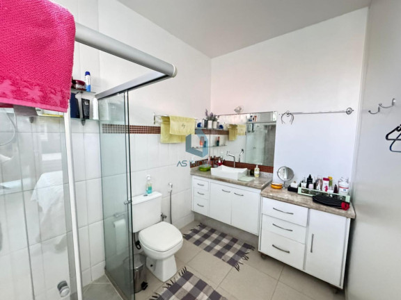 Imagem Casa com 8 Quartos à Venda, 216 m² em Centro - Cabo Frio Imagem Casa com 8 Quartos à Venda, 216 m² em Centro - Cabo Frio