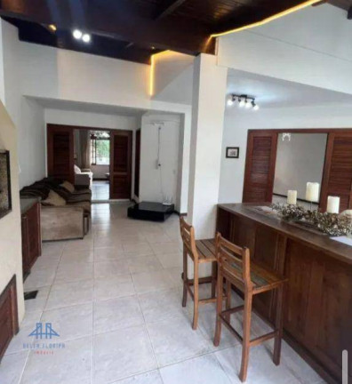 Imagem Casa com 3 Quartos à Venda, 245 m² em Santa Mônica - Florianópolis