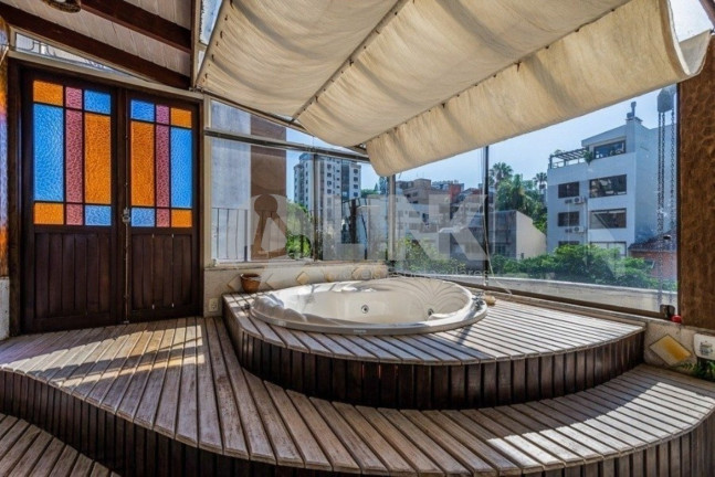 Imagem Imóvel com 2 Quartos à Venda, 116 m² em Petrópolis - Porto Alegre Imagem Imóvel com 2 Quartos à Venda, 116 m² em Petrópolis - Porto Alegre
