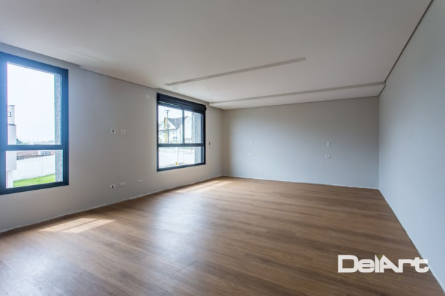 Imagem Casa com 3 Quartos à Venda, 226 m² em Uberaba - Curitiba